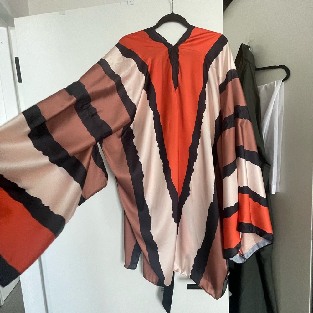 Kimono /dress- one sz fits most sm-3X - Picture 14 of 14